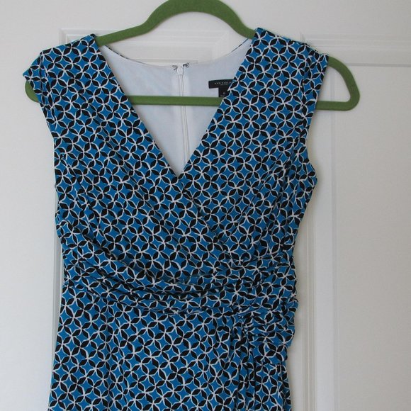 (Lot of 2) Like New Mini Dress and Very Good Condition Ann Taylor Dresses - Picture 5 of 11